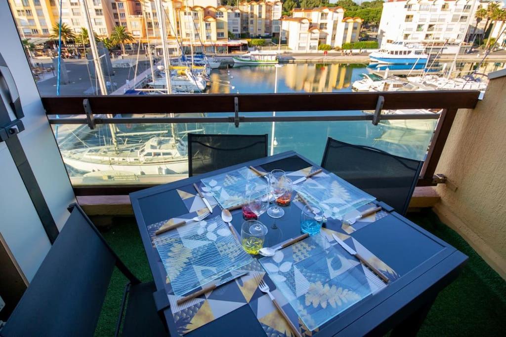 Mer Veilleuse Gruissan - Clim - Piscine Buitenkant foto