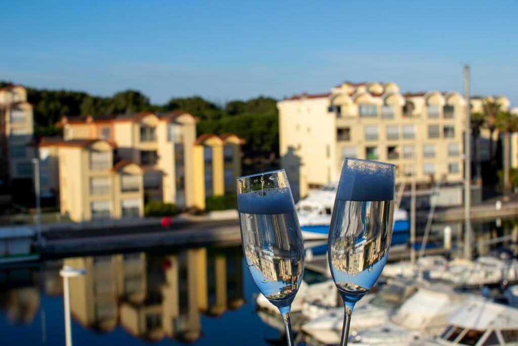 Mer Veilleuse Gruissan - Clim - Piscine Buitenkant foto